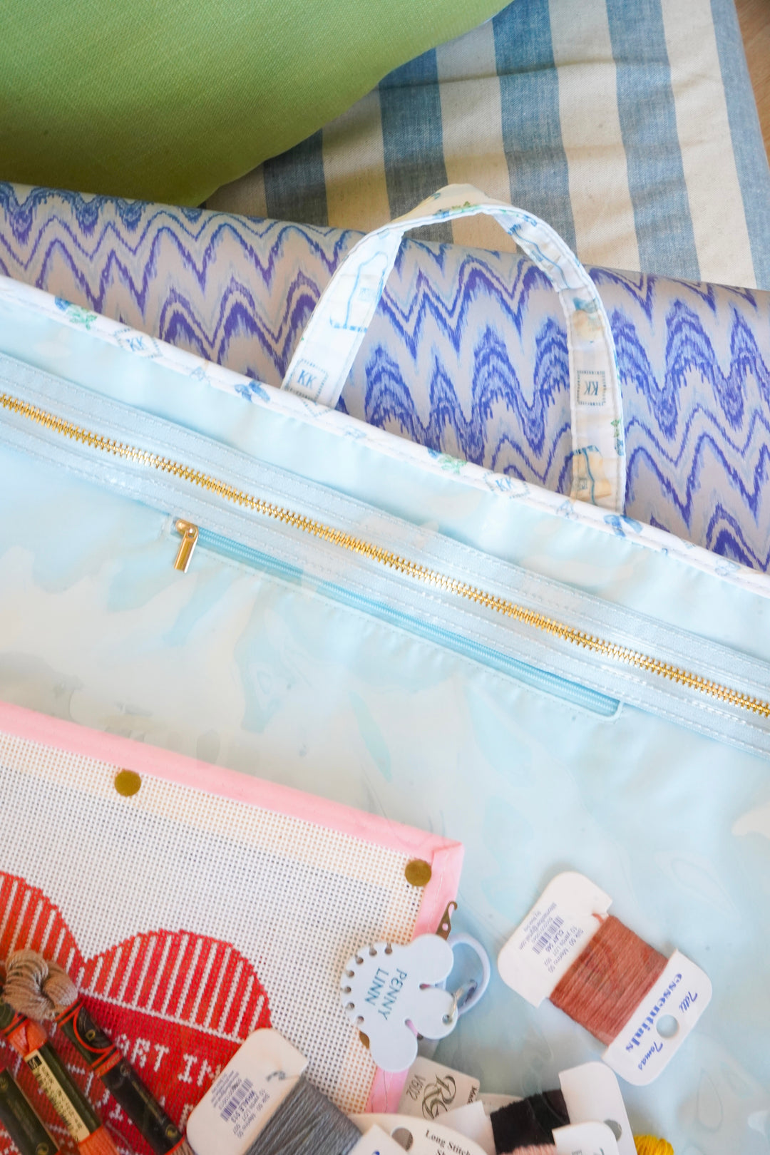 Needlepoint Clear Project Handle Bag