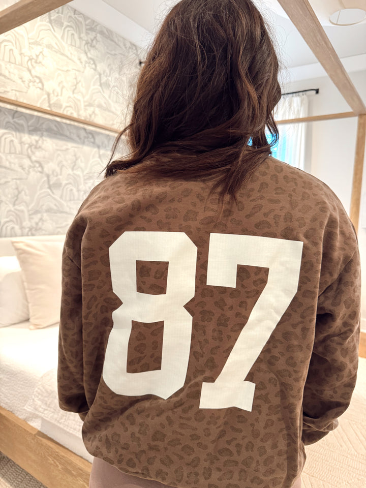 Tay &amp; Trav T- Shirt + Crewneck