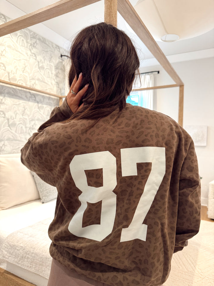 Tay &amp; Trav T- Shirt + Crewneck