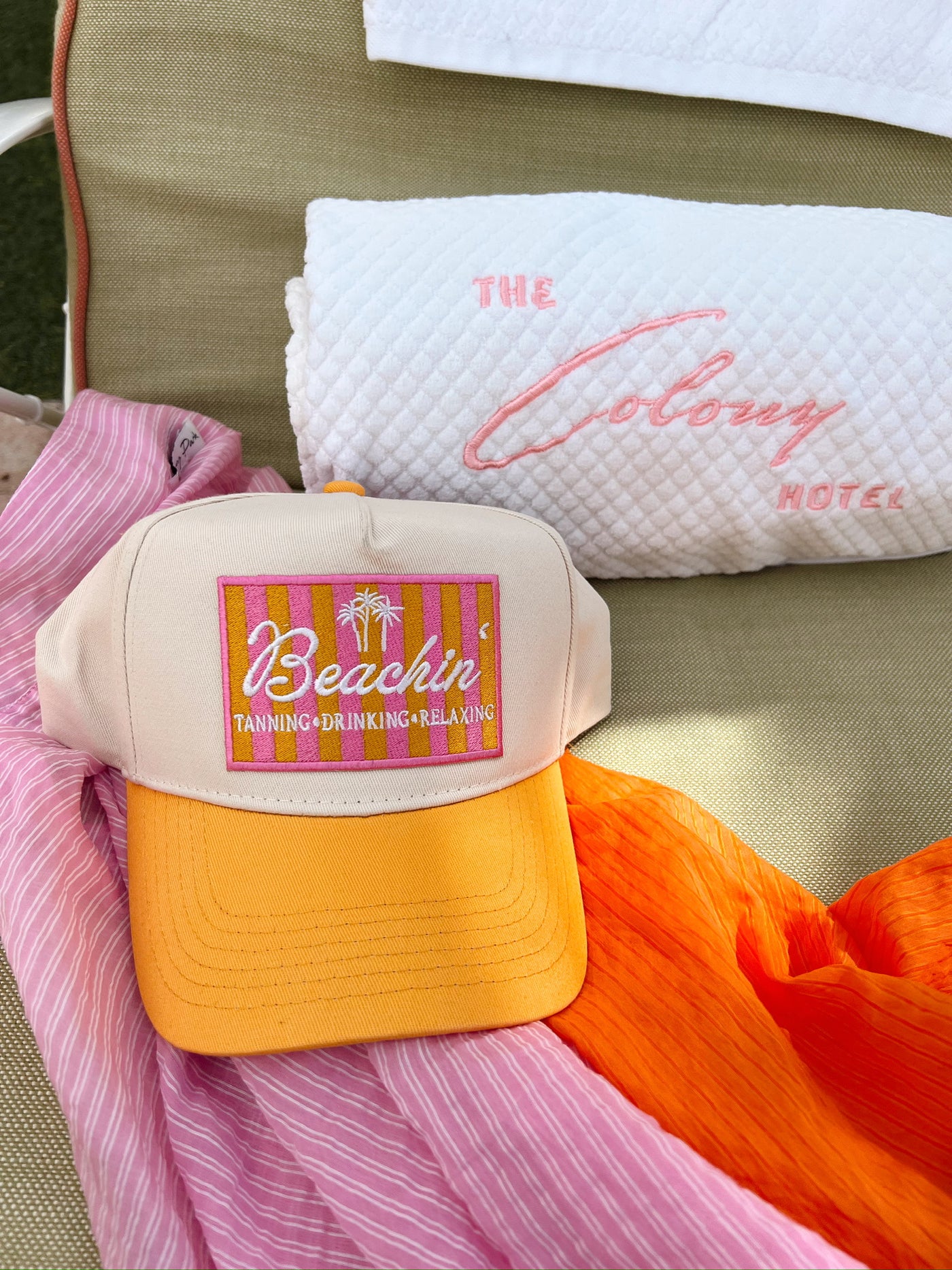Beachin' Vintage Trucker Hat main image 1