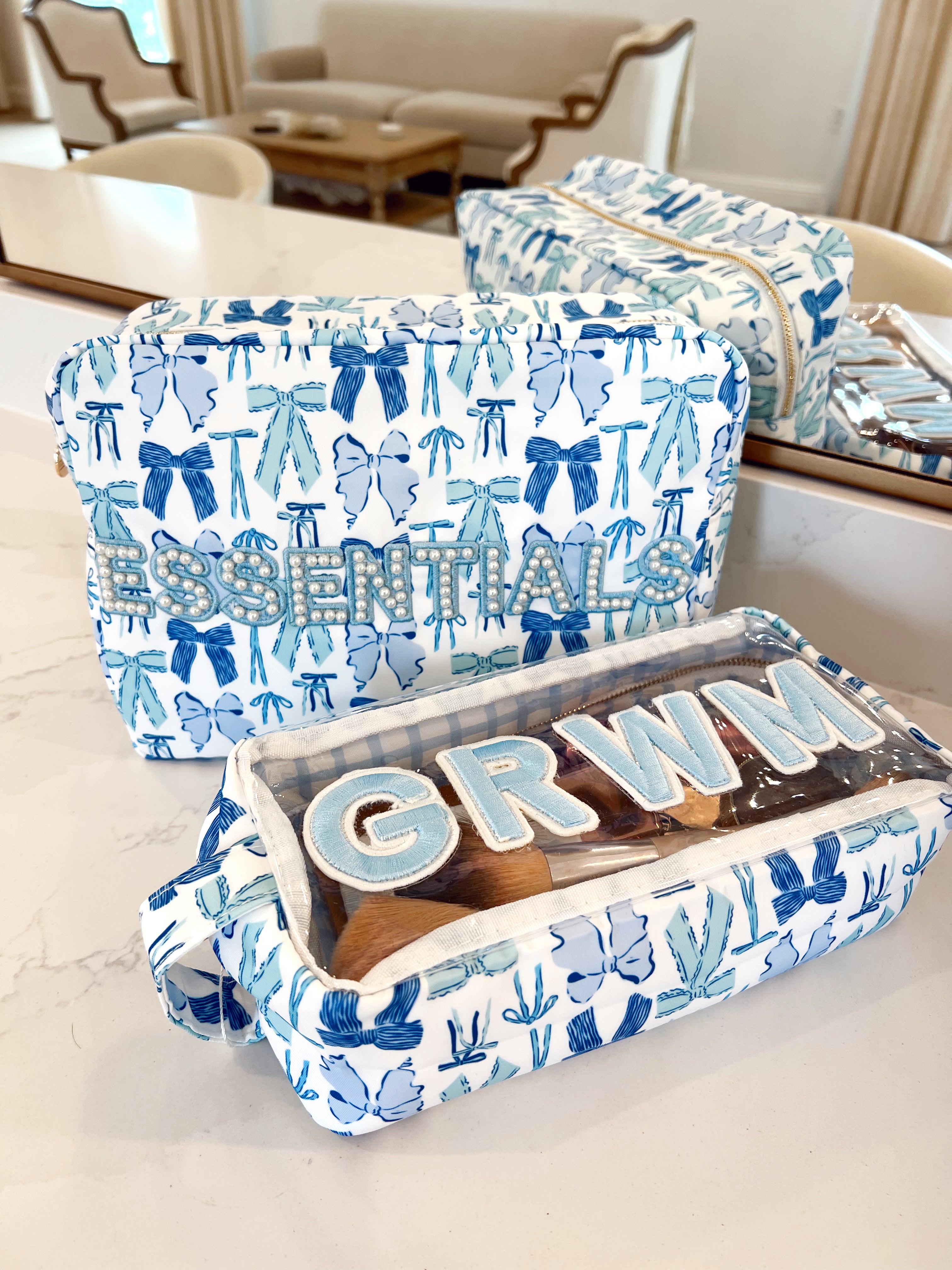 GRWM - Blue Bows Clear Large Makeup Bag – KenzKustomz